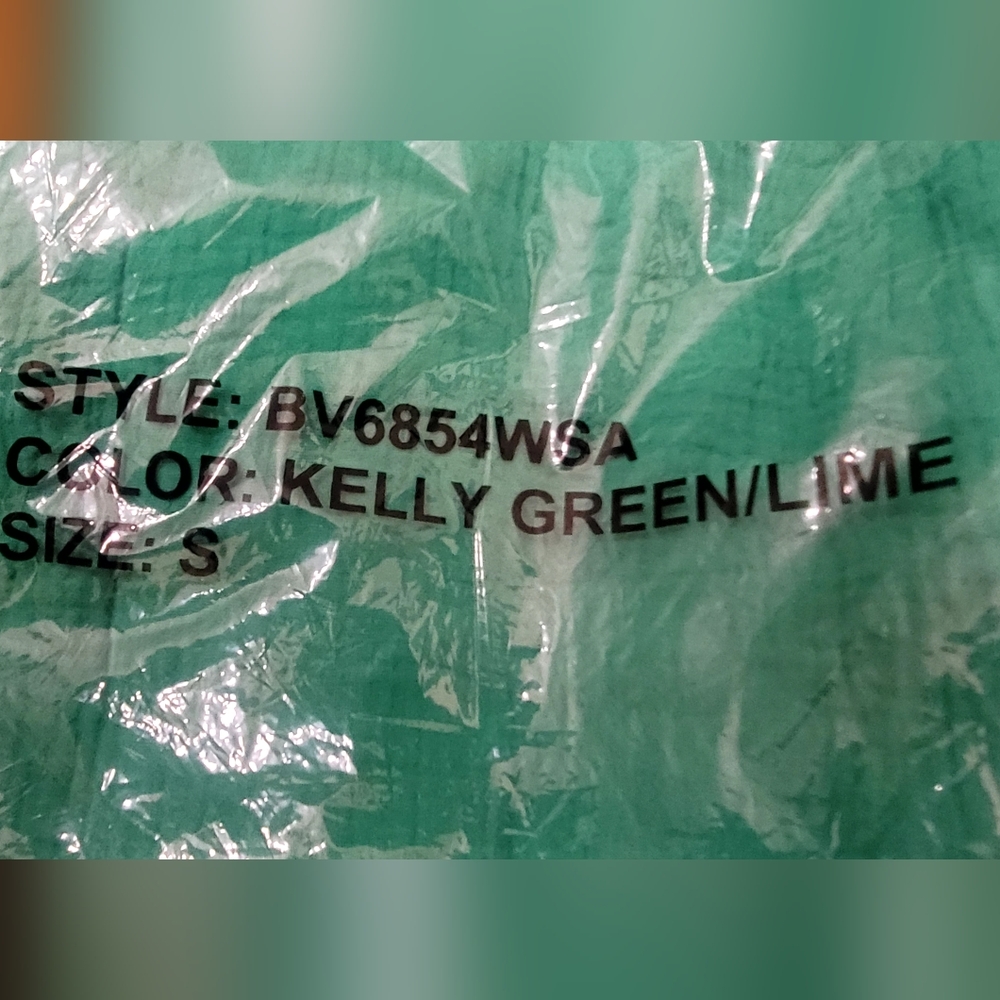 💚💚💚💚 Green Oversized Wide-Leg Jumpsuit – NWT (New With Tags)     B6 - Picture 2 of 4